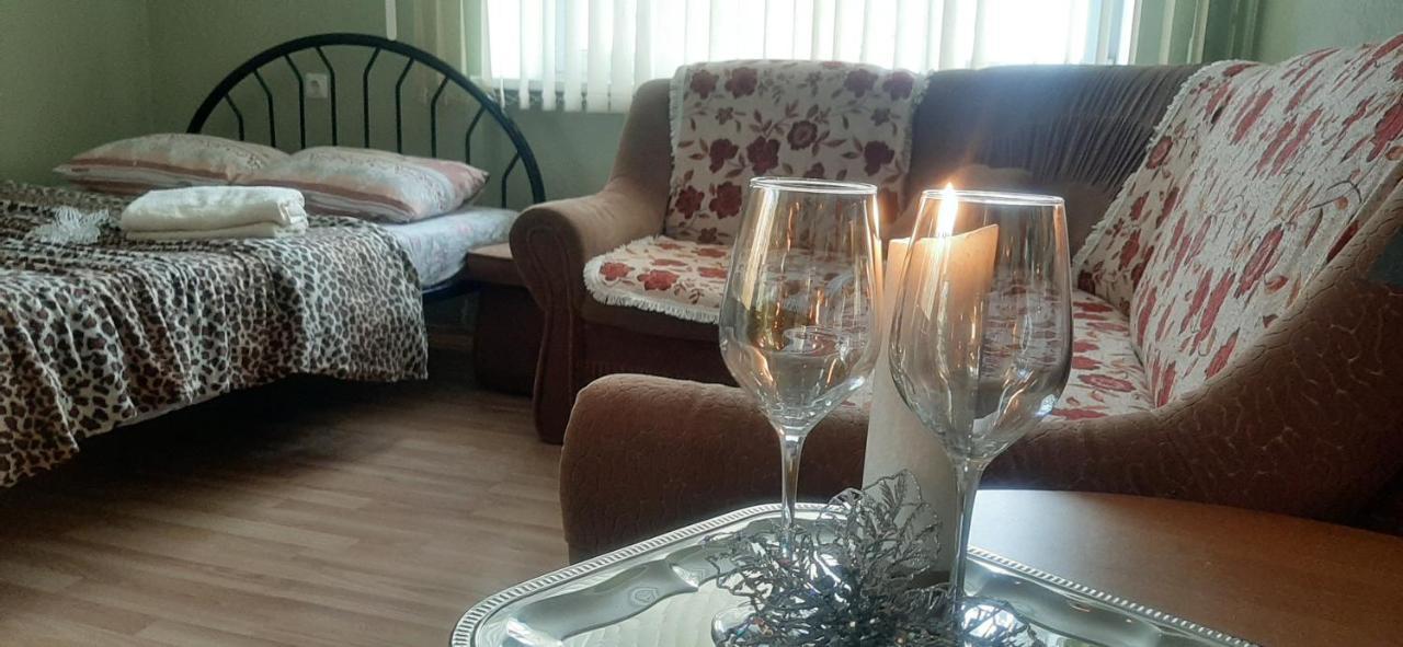Vienibas 38A Apartman Daugavpils Kültér fotó